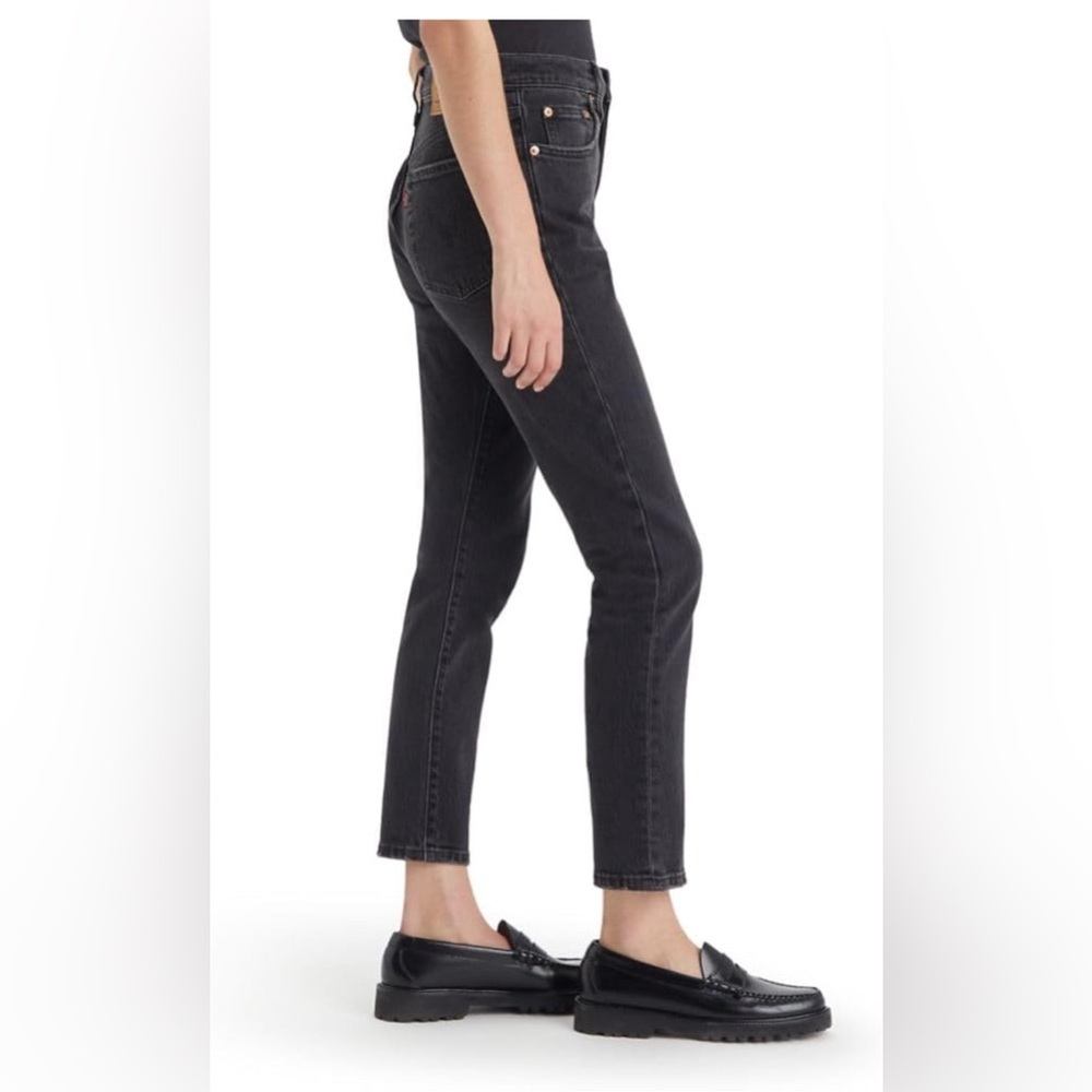 EUC black Levi’s